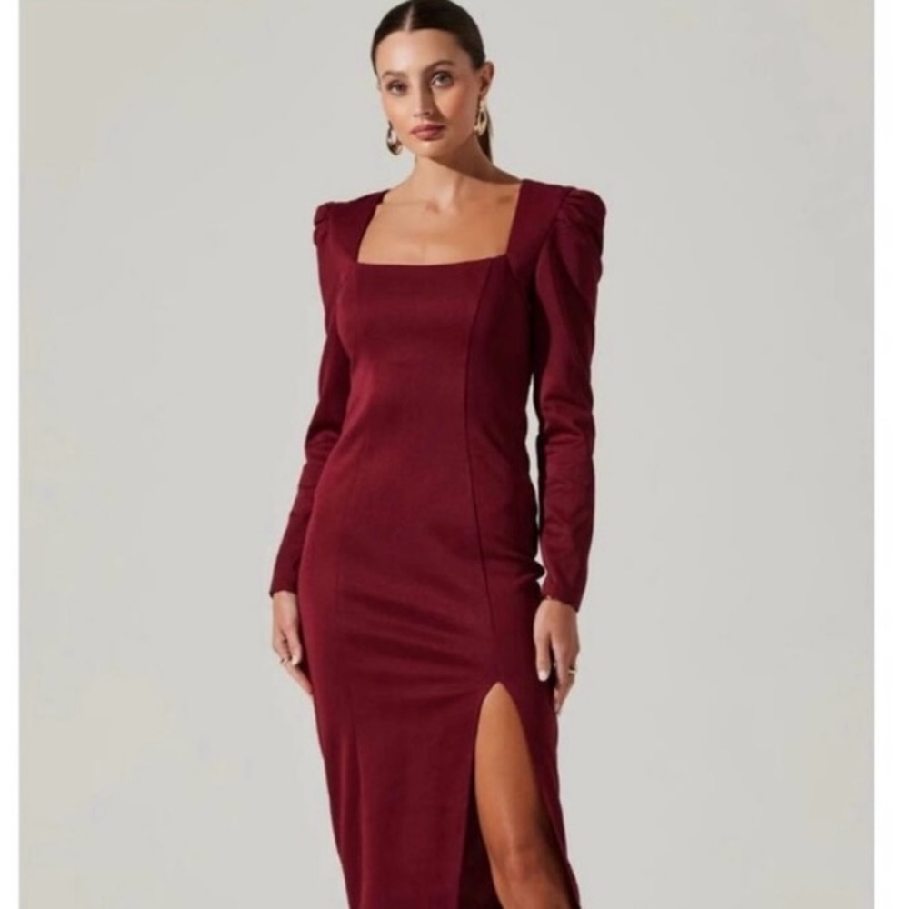ASTR the Label Square Cutout Dress